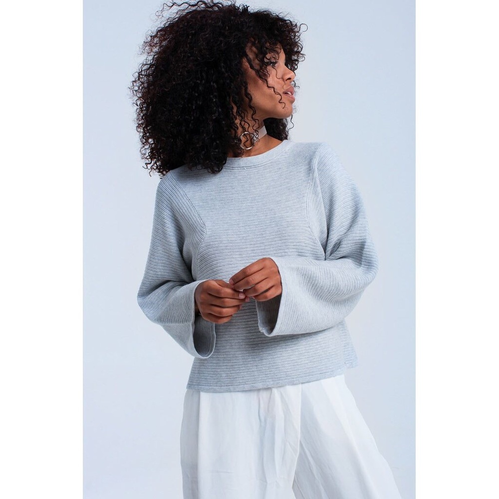 Gray ribbed sweater